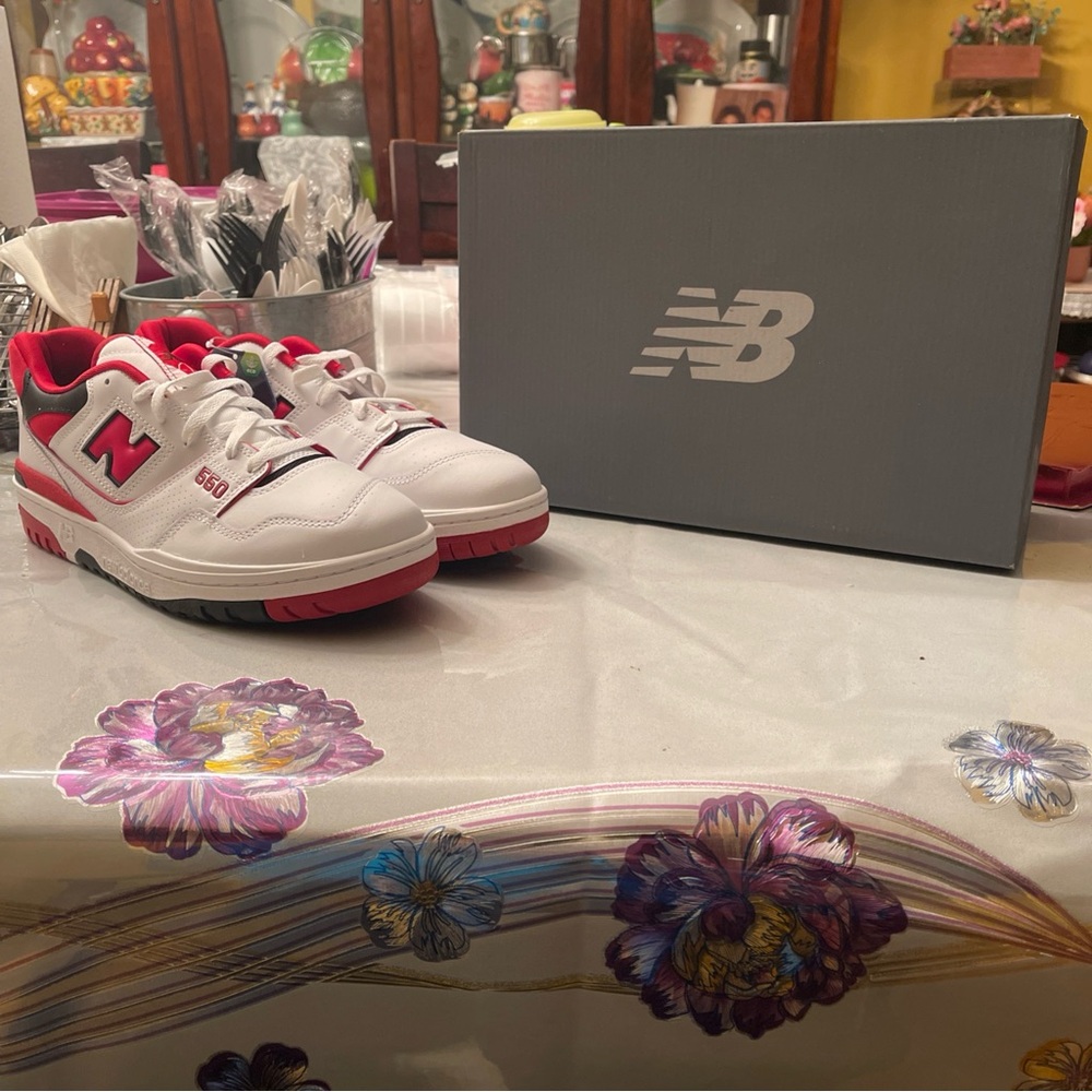 New Balance Men 550 White Team Red Lifestyle Shoes Size 12 NEW WITH BOX